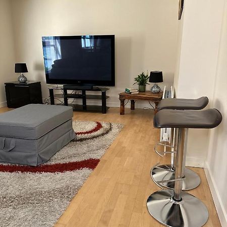 2 Bed City Centre Executive Apartment アバディーン エクステリア 写真