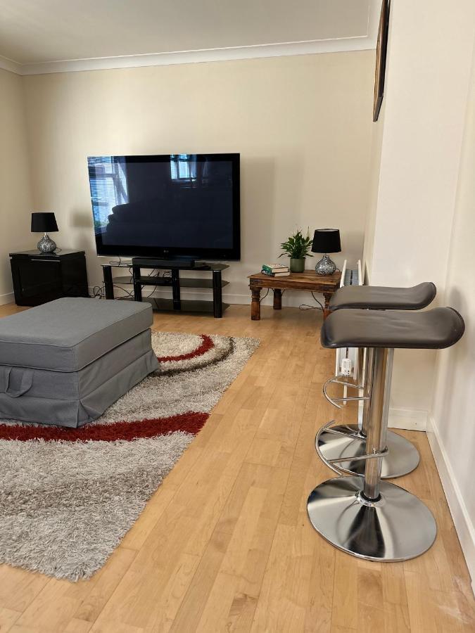 2 Bed City Centre Executive Apartment アバディーン エクステリア 写真